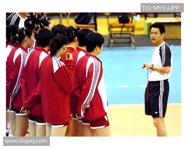 杨芳专访：从排球新星到传奇教练的成长之路与心路历程回顾