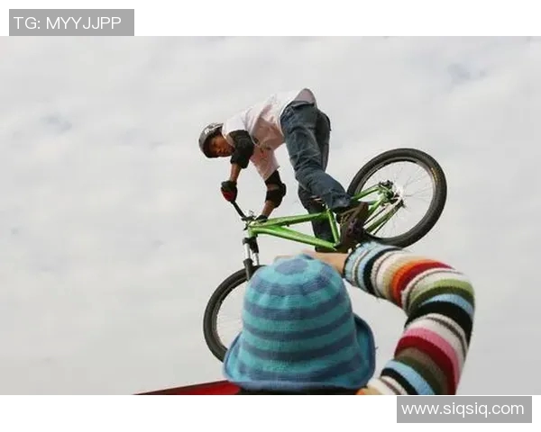 极限运动战术解析：武汉极限运动队的全方位压制与协同作战体系探讨