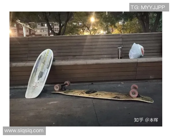 武汉滑板队包夹现象解析与滑板文化的深度探讨