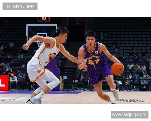 北控男篮对阵深圳精彩比赛录像回顾与分析