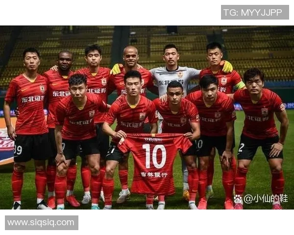 北京国安与拜仁慕尼黑激战正酣比分揭晓引发球迷热议 北京国安与拜仁慕尼黑激战正酣比分揭晓引发球迷热议