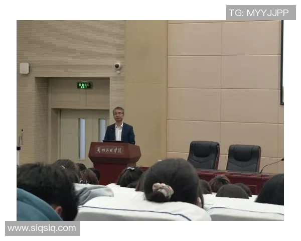 教授与李观洋的思想碰撞与学术争鸣探讨