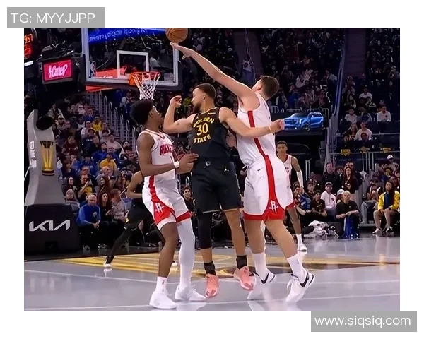 勇士队与热火的激烈对决展现篮球魅力与团队精神的巅峰对抗