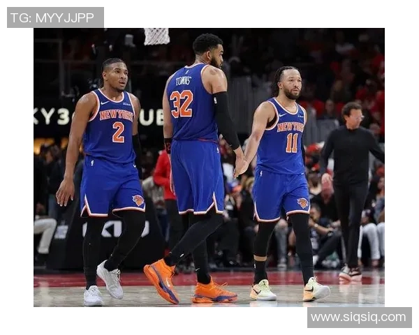 快船与尼克斯激战正酣NBA赛场精彩瞬间回顾与分析 快船与尼克斯激战正酣NBA赛场精彩瞬间回顾与分析